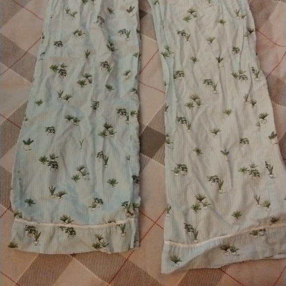 Gilligan and O'Malley pj set - Picture 7 of 8